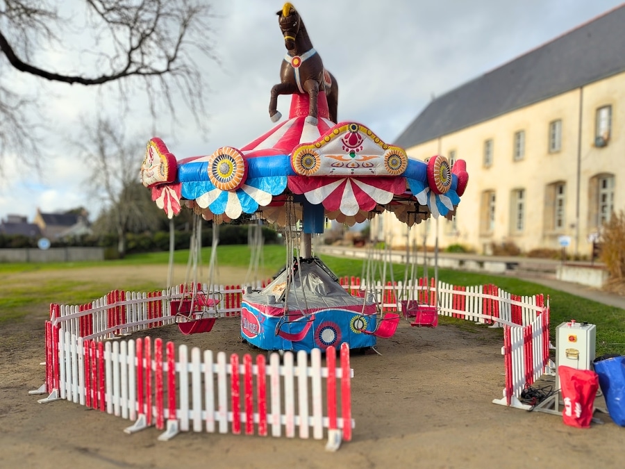 Carrousel Manège Vintage Années 70 - 4 Chaises Volantes Métal Coloré - Jouet Mécanique Boîte D'origine