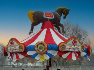 location-manege-chaises-volantes