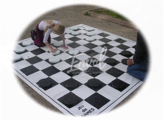 jeu de dames géant