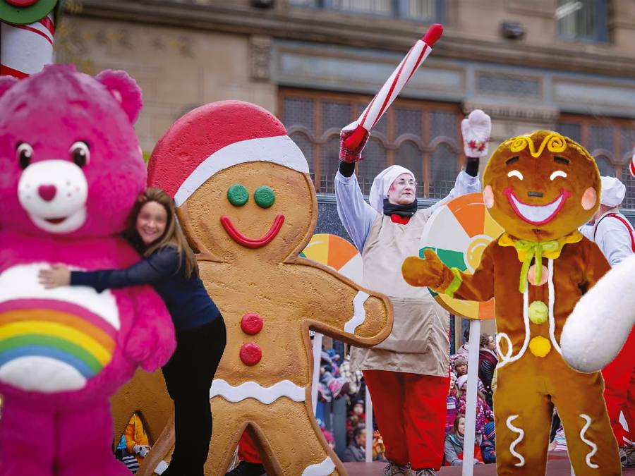 Parade Guimauve Paradis ENVOL avec 6 personnages gourmands de Noël